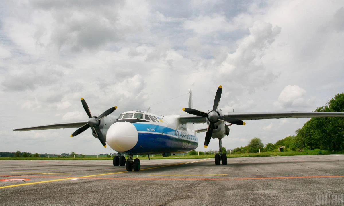 Літак Ан-124 «Руслан» на летовищі аеропорту Лейпциг/Галле