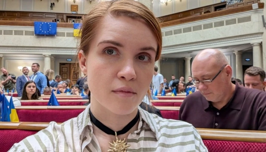 Відновлення фракційного статусу Безуглої: що це означає для її роботи у Раді